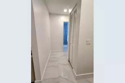 1303  Seagrape Cir, Weston, FL 33326 - Photo 5