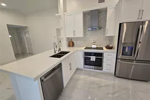 1303 Seagrape Cir, Weston, FL 33326 - Photo 23