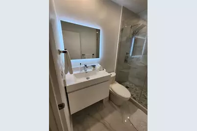 1303  Seagrape Cir, Weston, FL 33326 - Photo 9