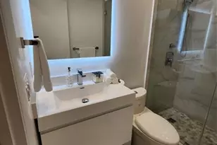 1303 Seagrape Cir, Weston, FL 33326 - Photo 9