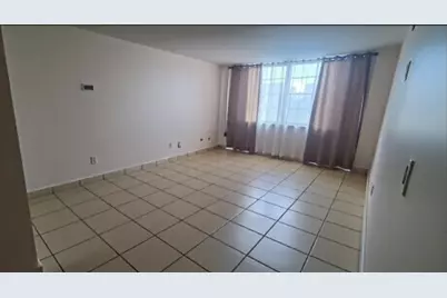 250  174th St, Unit #819, Sunny Isles Beach, FL 33160 - Photo 5