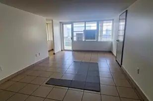 250 174th St Unit, Sunny Isles Beach, FL 33160 - Photo 3