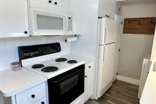 620 NE 28th St, Wilton Manors, FL 33334 - Photo 9