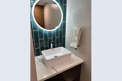 620 NE 28th St, Unit #207, Wilton Manors, FL 33334 - Photo 13