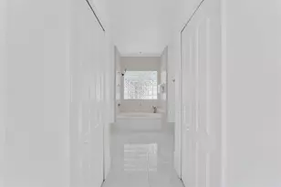 16757 NW 91st Ct, Miami Lakes, FL 33018 - Photo 17