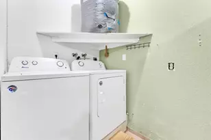 16757 NW 91st Ct, Miami Lakes, FL 33018 - Photo 35