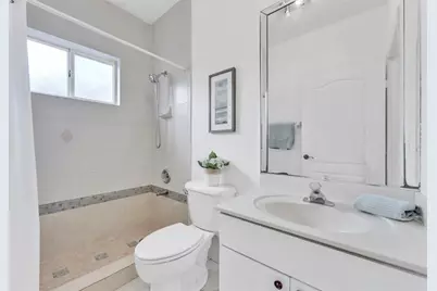 16757 NW 91st Ct, Miami Lakes, FL 33018 - Photo 25