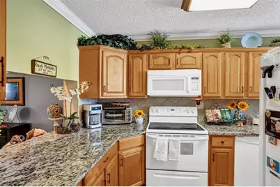 8415  Forest Hills Dr, Unit #206, Coral Springs, FL 33065 - Photo 5