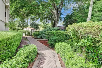 8415  Forest Hills Dr, Unit #206, Coral Springs, FL 33065 - Photo 17