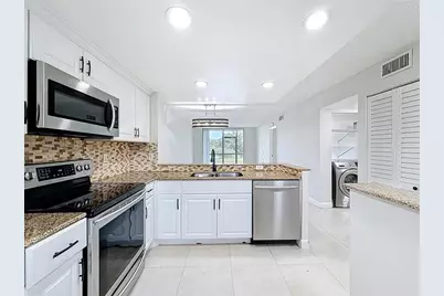 7750 NW 50th St, Unit #106, Lauderhill, FL 33351 - Photo 13