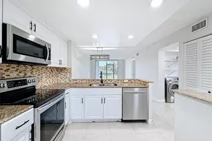 7750 NW 50th St, Lauderhill, FL 33351 - Photo 13