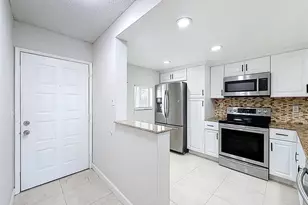 7750 NW 50th St, Lauderhill, FL 33351 - Photo 9