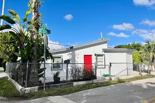 2201 NE 135th Ln, North Miami Beach, FL 33181 - Photo 1