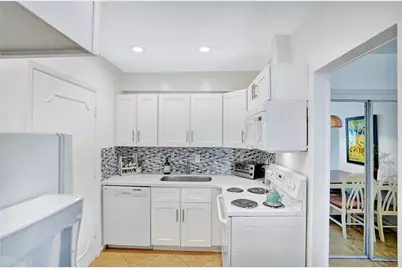 5700 NE 22nd Way, Unit #322, Fort Lauderdale, FL 33308 - Photo 5