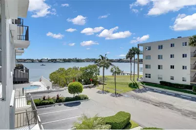 301  Croton Ave, Unit #302, Lantana, FL 33462 - Photo 5