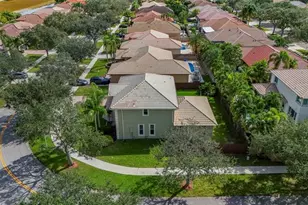 16566 N Mariposa Circle, Fort Lauderdale, FL 33331 - Photo 13