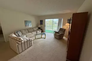 8405 NW 61st St, Tamarac, FL 33321 - Photo 9