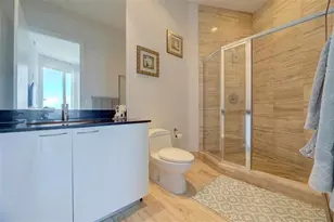 15901 Collins Ave, Sunny Isles Beach, FL 33160 - Photo 11