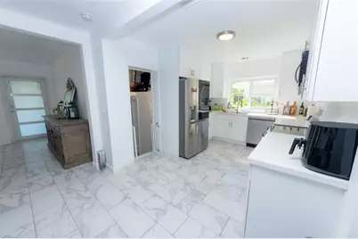 425 NW 122nd St, North Miami, FL 33168 - Photo 13