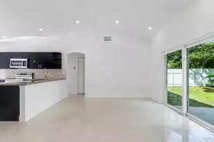 1811 SW 124th Way, Miramar, FL 33027 - Photo 7