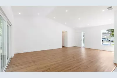 1811 SW 124th Way, Miramar, FL 33027 - Photo 5