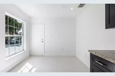 1811 SW 124th Way, Miramar, FL 33027 - Photo 11