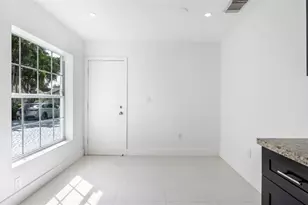 1811 SW 124th Way, Miramar, FL 33027 - Photo 11