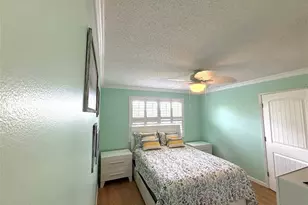 2236 N Cypress Bend Dr, Pompano Beach, FL 33069 - Photo 3