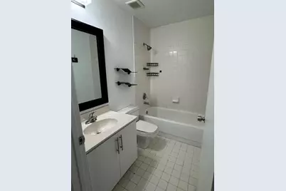 7420 W 20th Ave, Unit #246, Hialeah, FL 33016 - Photo 11