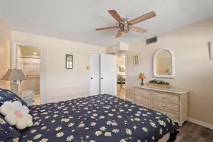 311 S Hollybrook Dr, Pembroke Pines, FL 33025 - Photo 15