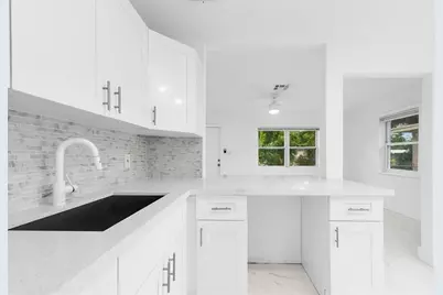 1005 NW 123rd St, North Miami, FL 33168 - Photo 17