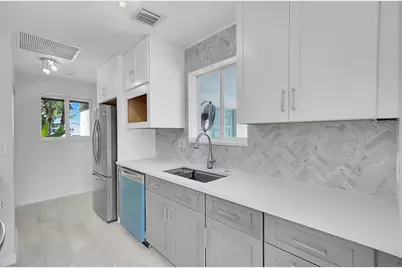 4710 SW 43rd Ave, Dania Beach, FL 33314 - Photo 9