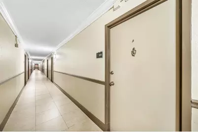 1800  Sans Souci Blvd, Unit #304, North Miami, FL 33181 - Photo 5