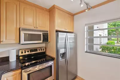 9470  Poinciana Pl, Unit # 1-103, Davie, FL 33324 - Photo 3