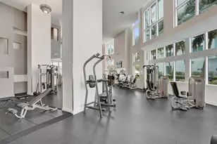 1900 N Bayshore Dr, Miami, FL 33132 - Photo 33