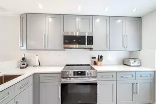 545 Oaks Ln, Pompano Beach, FL 33069 - Photo 13