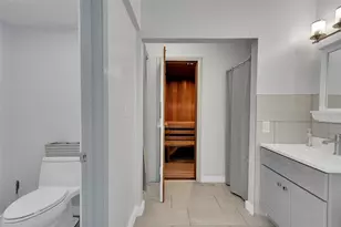 400 N Surf Rd, Hollywood, FL 33019 - Photo 33