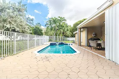 13063 NW 11th Ct, Sunrise, FL 33323 - Photo 23