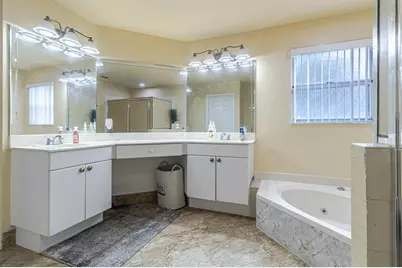 13063 NW 11th Ct, Sunrise, FL 33323 - Photo 11