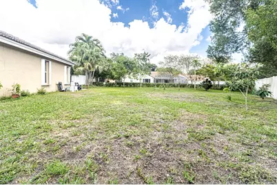 13063 NW 11th Ct, Sunrise, FL 33323 - Photo 25