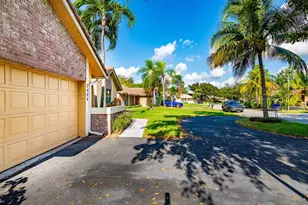 2484 NW 88th Terrace, Coral Springs, FL 33065 - Photo 11