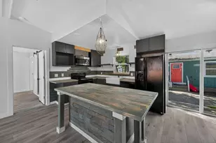 117 NE 8th St, Pompano Beach, FL 33060 - Photo 13