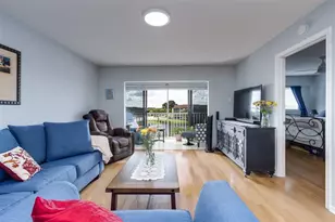 12900 SW 13th St, Pembroke Pines, FL 33027 - Photo 13