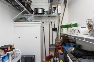 12900 SW 13th St, Pembroke Pines, FL 33027 - Photo 29