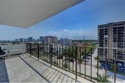 2030 S Ocean Dr, Unit #807, Hallandale Beach, FL 33009 - Photo 29