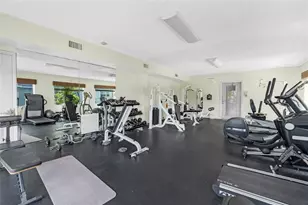 2600 S Ocean Dr, Hollywood, FL 33019 - Photo 25
