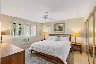 161 NE 10th Ave, Hallandale Beach, FL 33009 - Photo 13