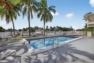 1821 Middle River Dr, Fort Lauderdale, FL 33305 - Photo 21