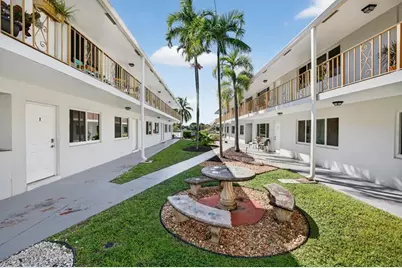 1821  Middle River Dr, Unit #1, Fort Lauderdale, FL 33305 - Photo 33