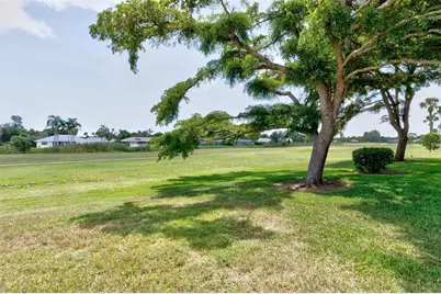 32  Pine Arbor Lane, Unit #205, Vero Beach, FL 32967 - Photo 19